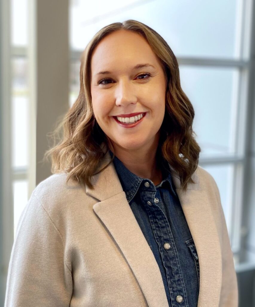 Lindsey Makovicka, APRN, FNP-C