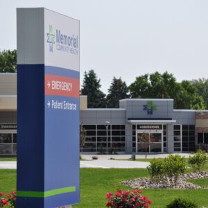 Photo of Memorial Hospital Admissions Entrance on the west side of the facility.